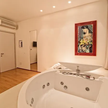 La Radice מלון צ'יביטאנובה מארקה