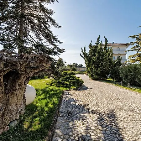 La Radice Hotel