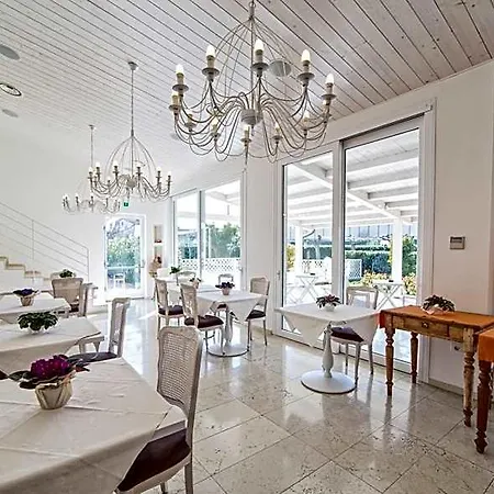La Radice 3* Civitanova Marche